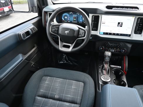 New 2026 Ford Bronco Heritage Edition AWD/4WD image 29