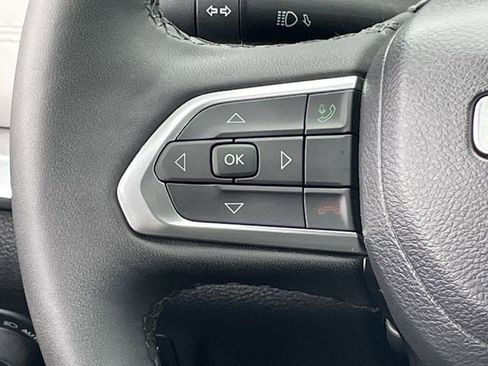 Used 2025 Jeep Compass Limited AWD/4WD image 14