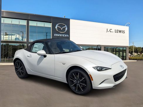 New 2026 MAZDA MX-5 Miata Sport RWD image 1