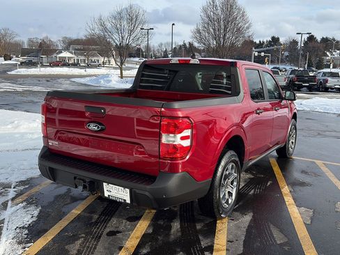 Used 2025 Ford Maverick XLT w/ Equipment Group 301A image 6