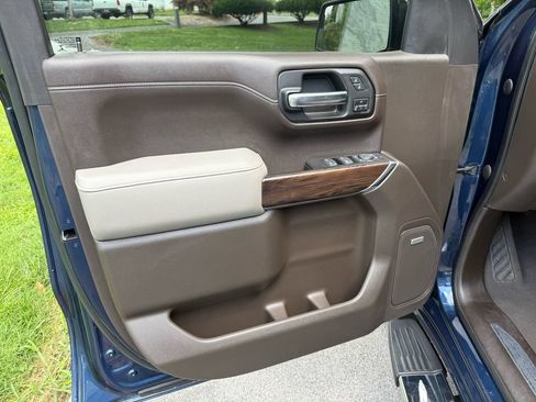Used 2019 GMC Sierra 1500 SLT RWD image 16