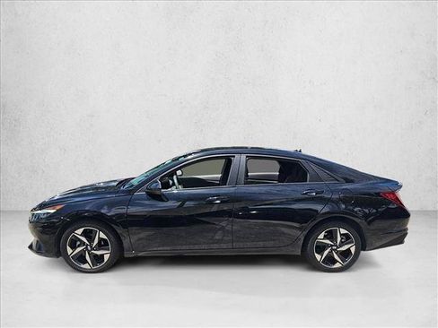 Used 2023 Hyundai Elantra SEL w/ Convenience Package FWD image 8