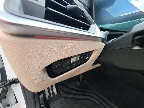 Used 2024 BMW 430i Convertible w/ M Sport Package RWD image 16