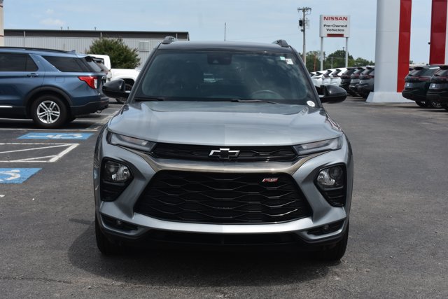 Used 2023 Chevrolet TrailBlazer RS w/ Convenience Package AWD/4WD image 2