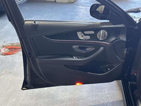 Used 2022 Mercedes-Benz E 350 4MATIC Sedan image 15