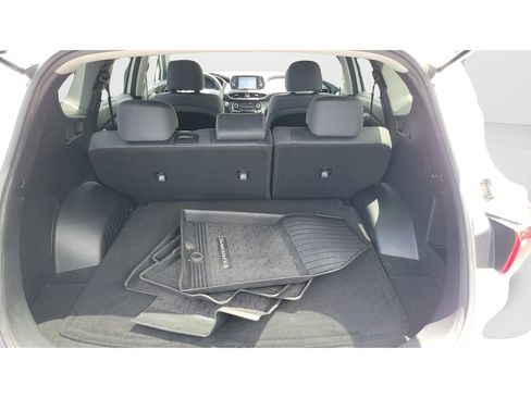 Used 2019 Hyundai Santa Fe SEL FWD image 9