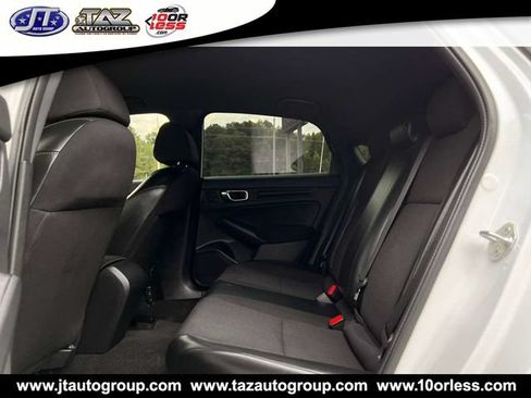 Used 2023 Honda Civic Sport image 11