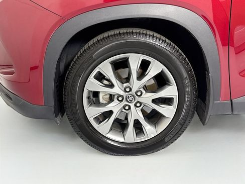 Used 2024 Toyota Grand Highlander FWD image 30