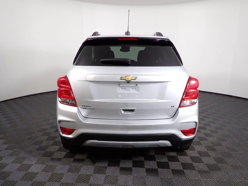 Used 2019 Chevrolet Trax LT w/ LT Convenience Package FWD image 9