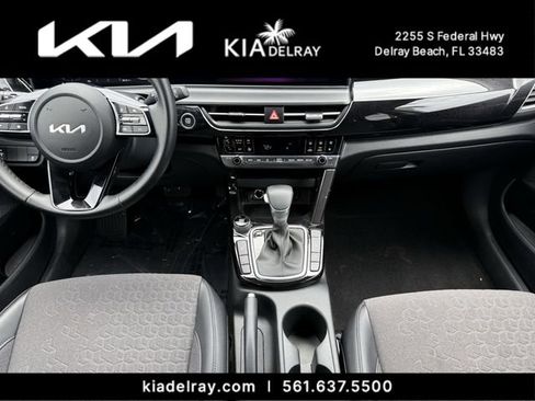 Used 2025 Kia Seltos X-Line AWD/4WD image 13