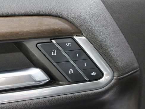 Used 2024 Chevrolet Silverado 2500 High Country w/ High Country Premium Package AWD/4WD image 8