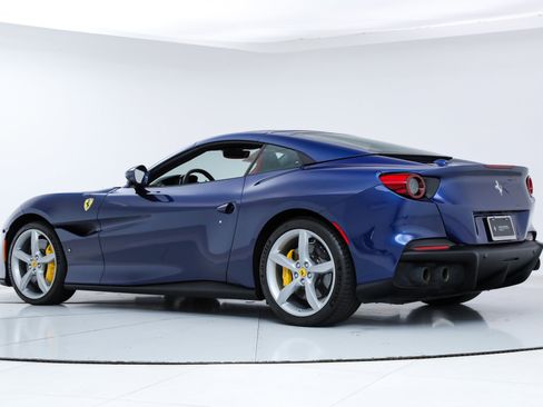 Certified 2023 Ferrari Portofino M image 13