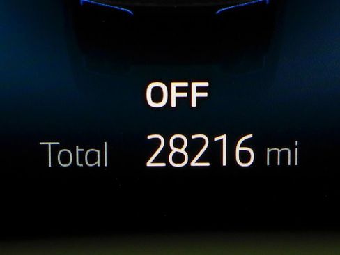 Used 2023 BMW i4 eDrive35 image 32