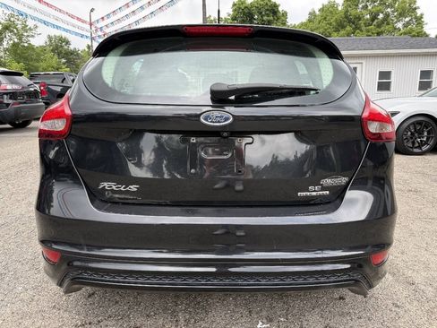 Used 2015 Ford Focus SE w/ SE Sport Package FWD image 6