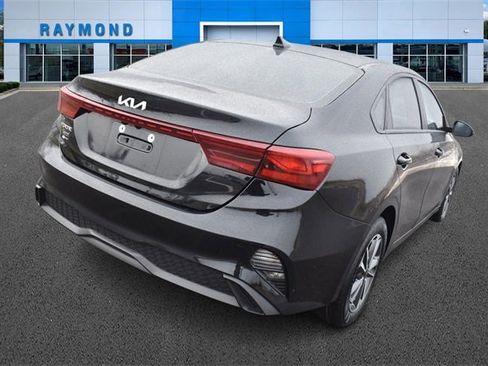 Certified 2023 Kia Forte LXS w/ LXS Technology Package image 3