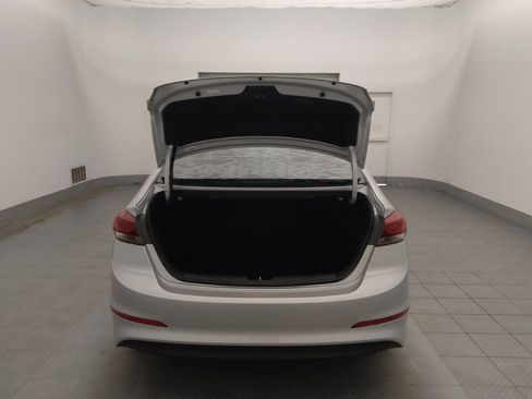Used 2017 Hyundai Elantra Limited FWD image 29
