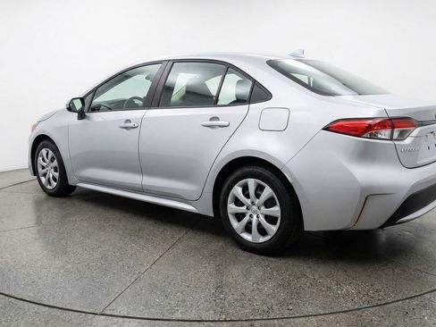 Used 2025 Toyota Corolla LE image 6