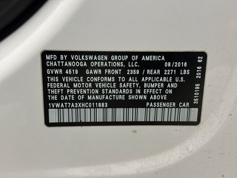 Used 2017 Volkswagen Passat 1.8T S image 11