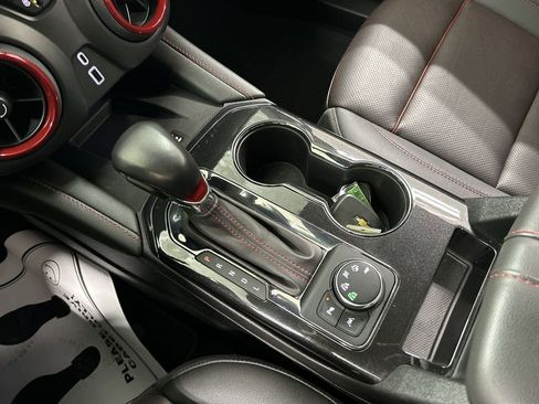 Used 2022 Chevrolet Blazer RS w/ Enhanced Convenience Package image 17