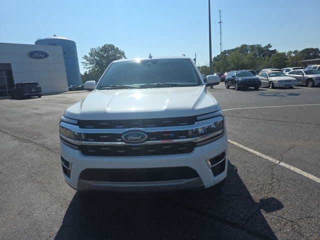 Used 2022 Ford Expedition Limited RWD image 8