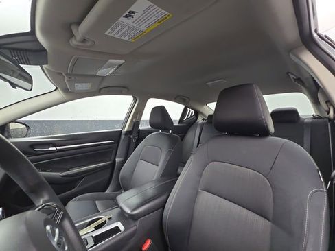 Used 2022 Nissan Altima 2.5 SV FWD image 21
