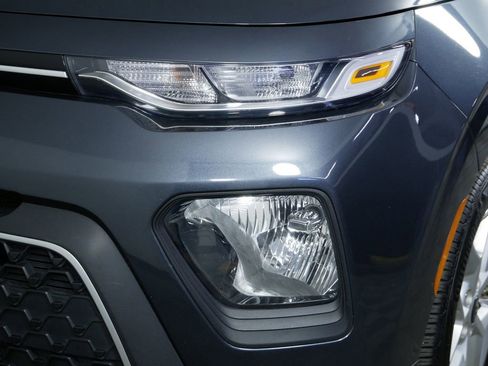 Certified 2020 Kia Soul S image 14