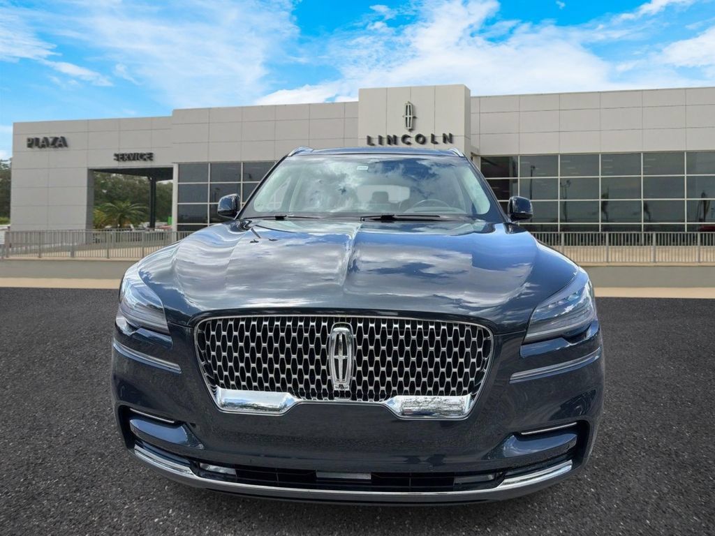 Used 2022 Lincoln Aviator Reserve w/ Equipment Group 201A RWD image 8