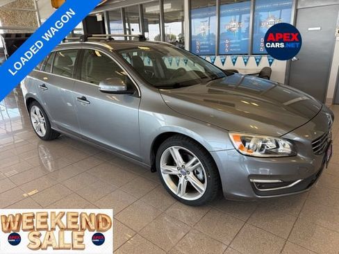 Used 2016 Volvo V60 T5 Premier w/ Convenience Package FWD image 1
