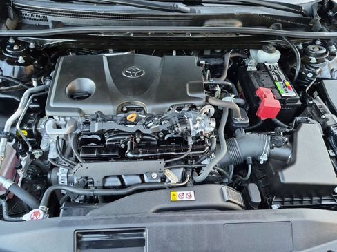 Used 2022 Toyota Camry XSE FWD image 29