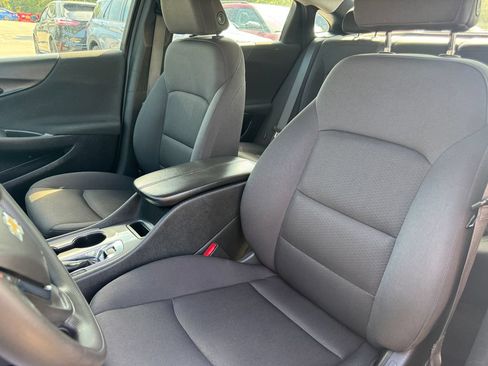 Used 2024 Chevrolet Malibu LT FWD image 16