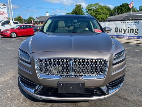 Used 2019 Lincoln Nautilus Select AWD/4WD image 9