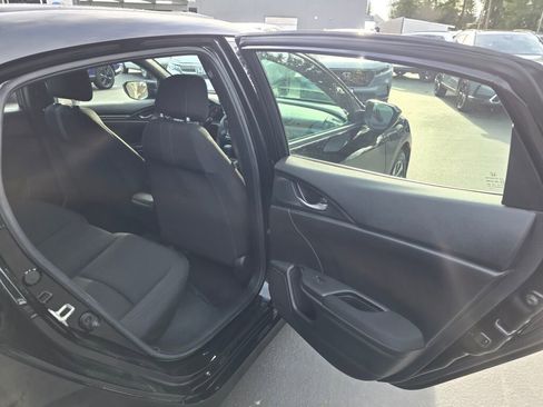 Used 2018 Honda Civic LX image 9