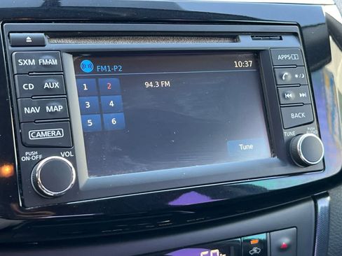 Used 2018 Nissan Sentra SR w/ Technology Package FWD image 19