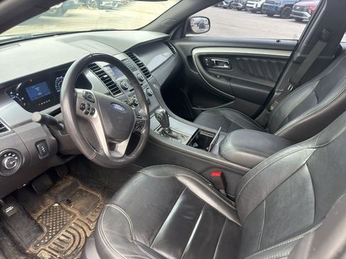 Used 2015 Ford Taurus SEL image 11