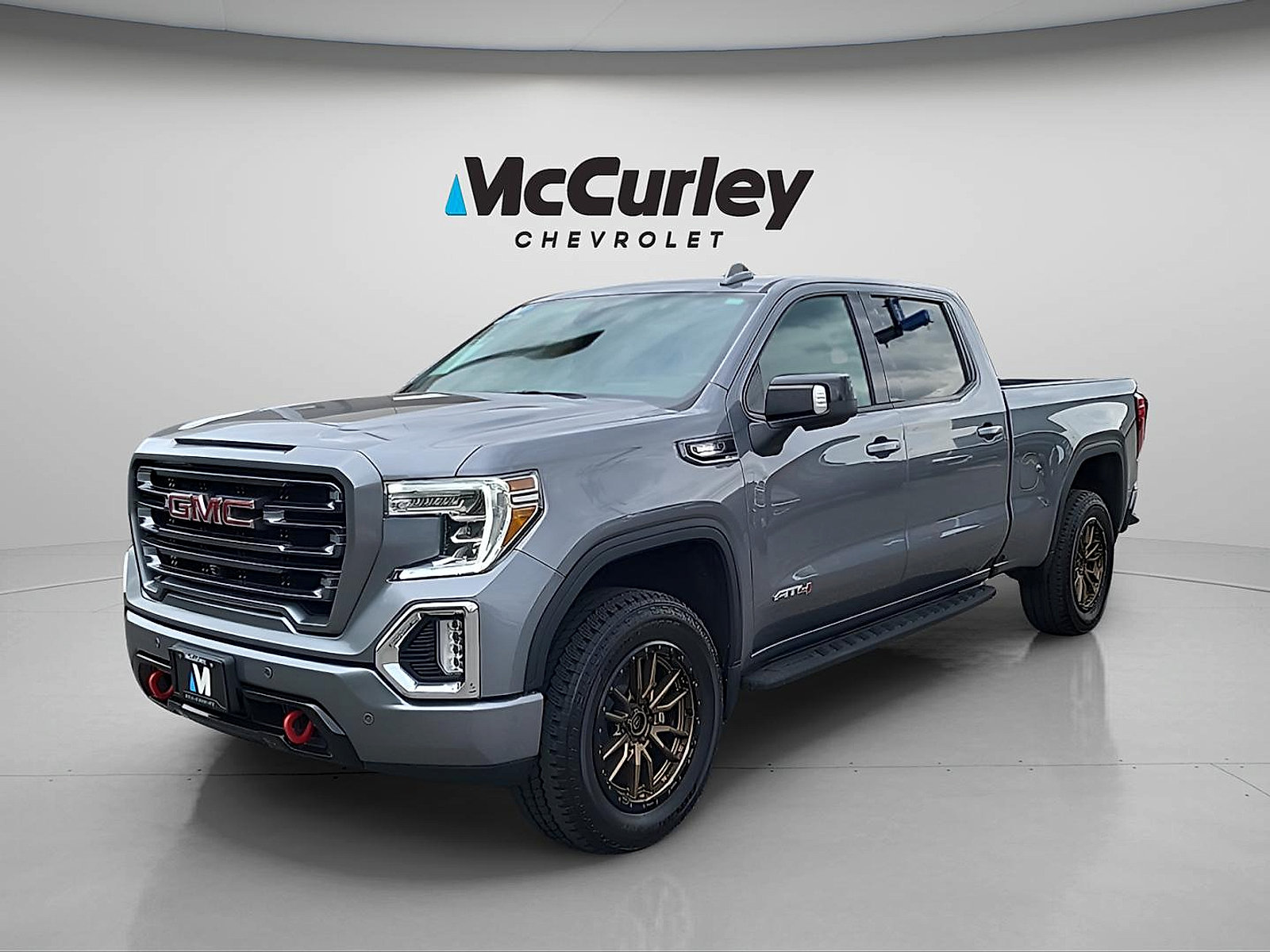 Used 2021 GMC Sierra 1500 AT4 w/ AT4 Premium Package AWD/4WD image 3