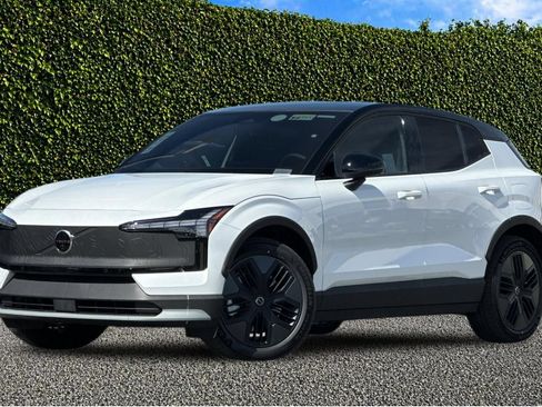 New 2026 Volvo EX30 Cross Country Ultra w/ Protection Package Premier AWD/4WD image 2