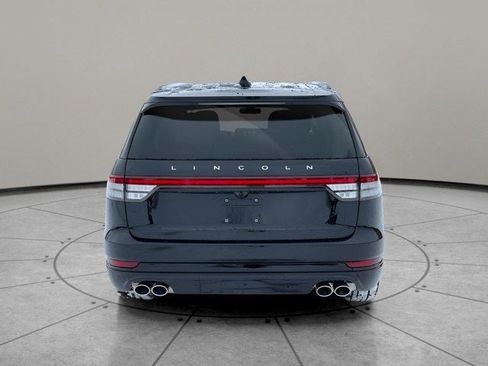 New 2026 Lincoln Aviator Reserve image 11
