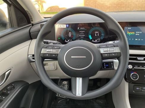 New 2026 Hyundai Tucson Blue SE image 24