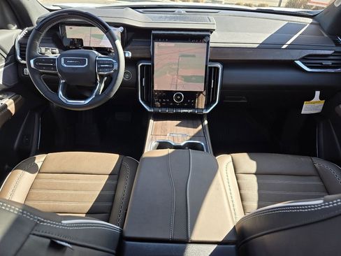 New 2026 GMC Acadia Denali Ultimate AWD/4WD image 2