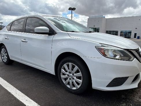 Used 2016 Nissan Sentra SV FWD image 1