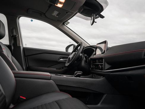New 2026 Nissan Rogue SV AWD/4WD image 11