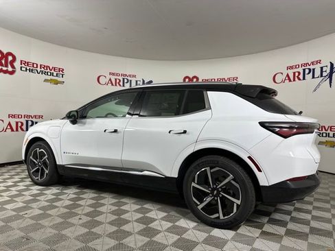 New 2025 Chevrolet Equinox EV LT image 4