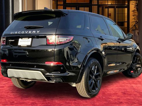 Used 2024 Land Rover Discovery Sport S image 12