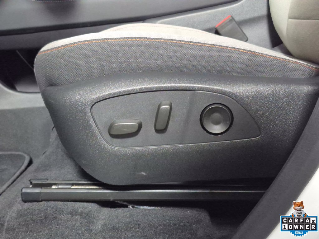 Used 2026 Chevrolet Traverse LT w/ Driver Confidence Package FWD image 18