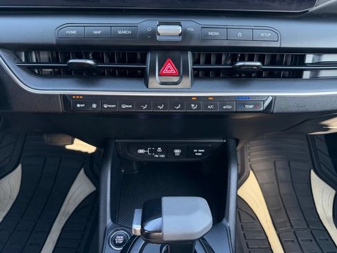 Certified 2025 Kia K4 FWD image 19