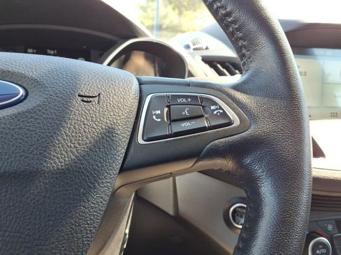 Used 2019 Ford Escape SEL AWD/4WD image 15