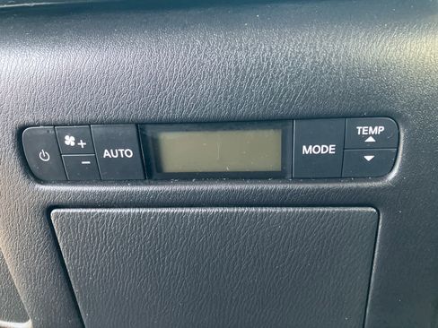 Used 2024 Nissan Armada SL w/ Cargo Package image 38