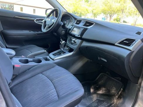 Used 2018 Nissan Sentra SV w/ Premium Package (P01) FWD image 21