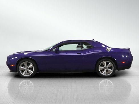 Used 2016 Dodge Challenger R/T Plus image 2