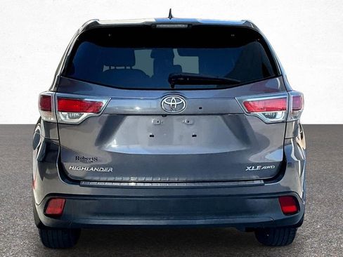 Used 2016 Toyota Highlander XLE image 6